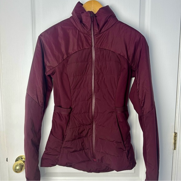 Lululemon Down For It All Running Winter Jacket - Cassis - Size 4 #206 - Picture 2 of 7